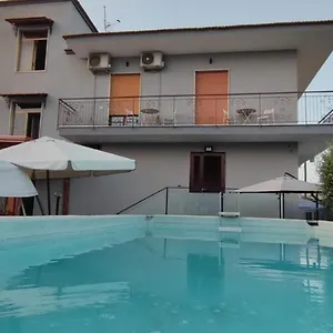 Bed & Breakfast S, Naples
