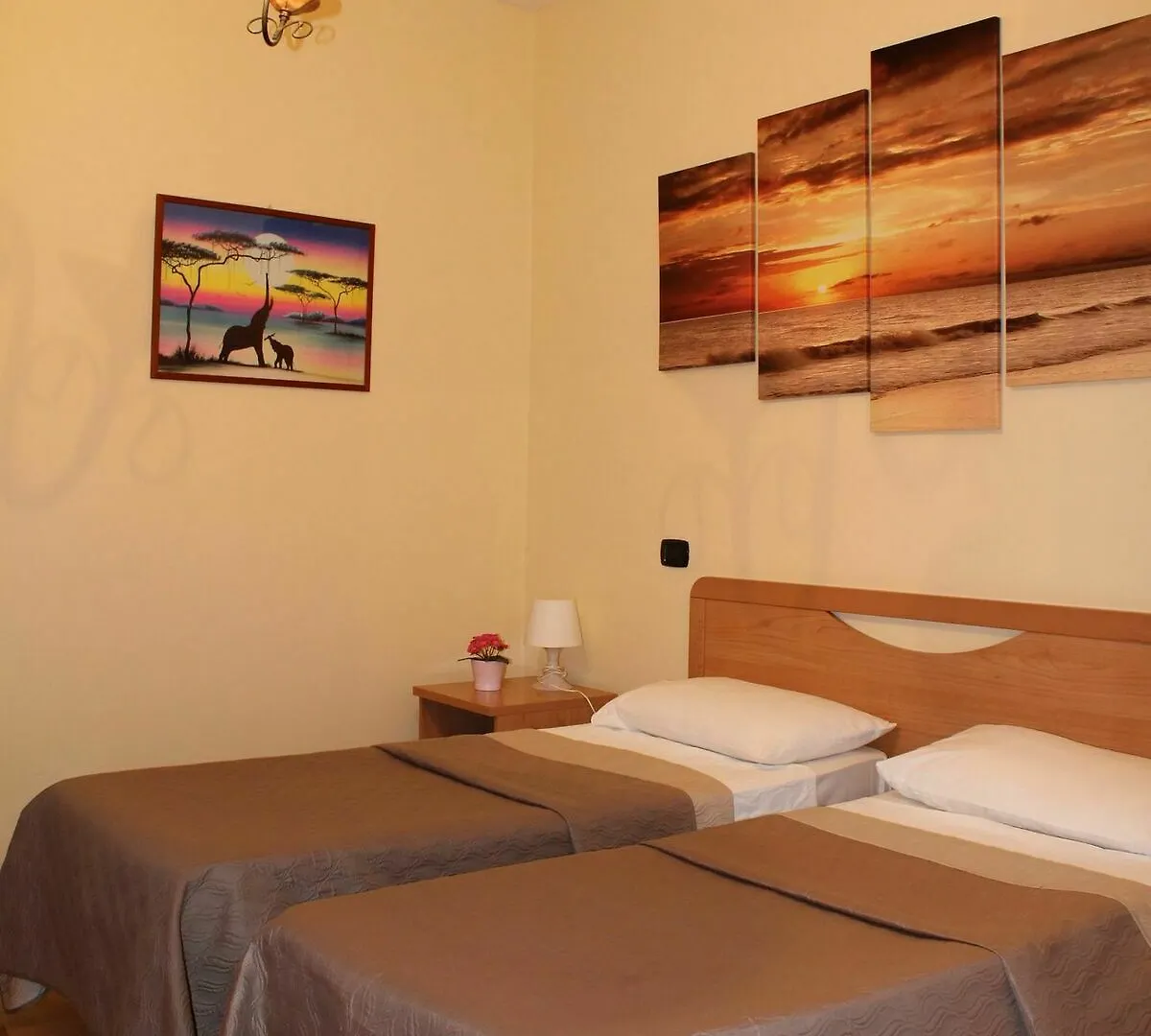 *** Guest house B&B Alloggio Maria Naples Italy